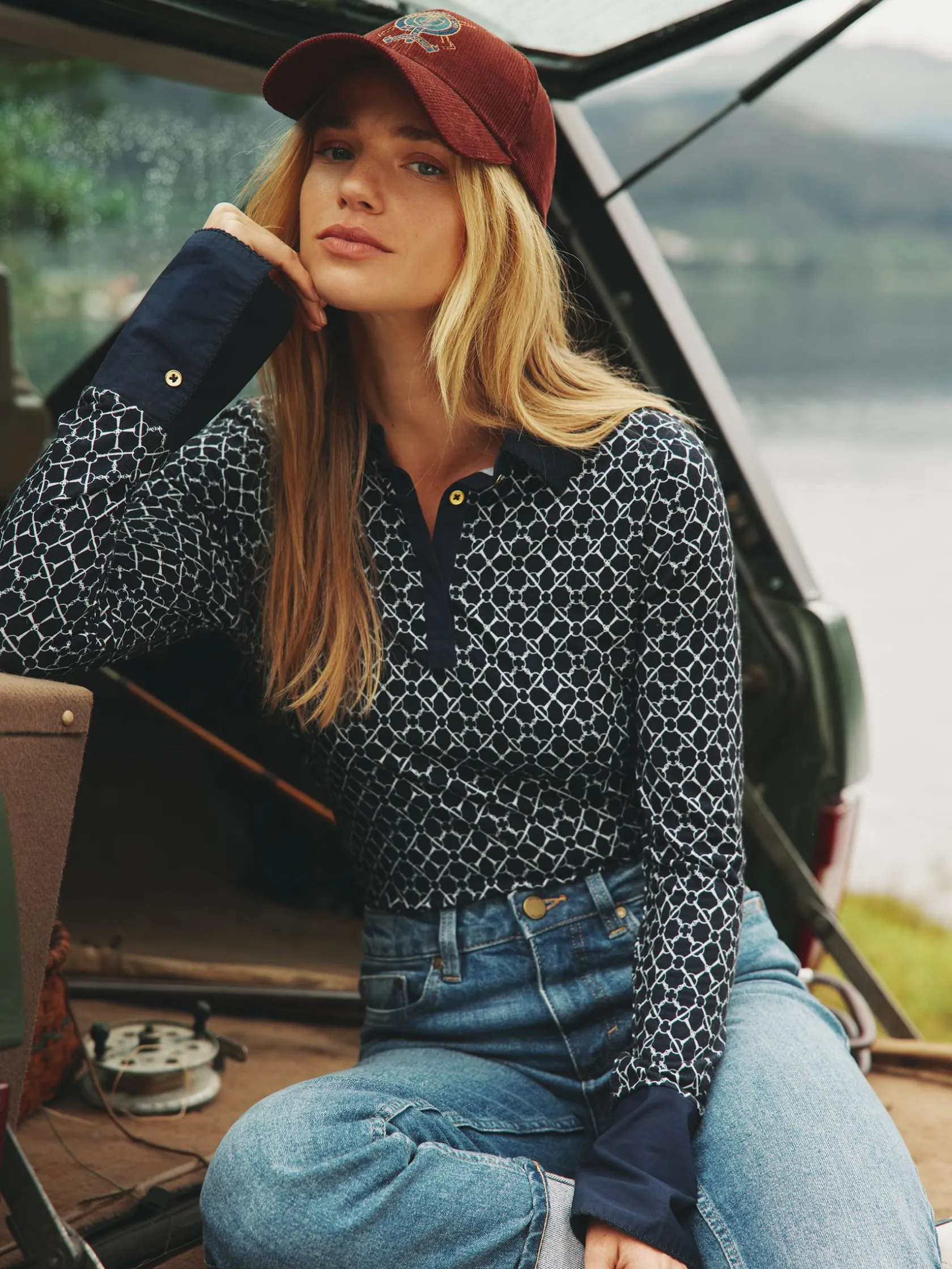 Hot Joules Cordelia Navy geo Long Sleeve Top Navygeo