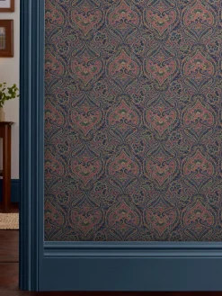 Best Joules Opulent Paisley Print 10M Wallpaper Navy/Multi